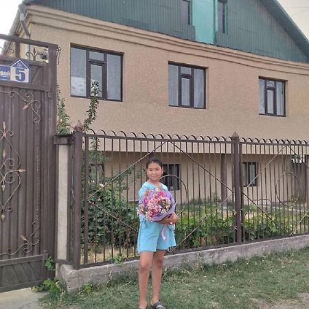 Welcome Guest House Токмак Экстерьер фото